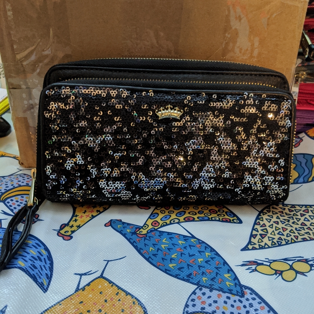 Juicy couture wallet